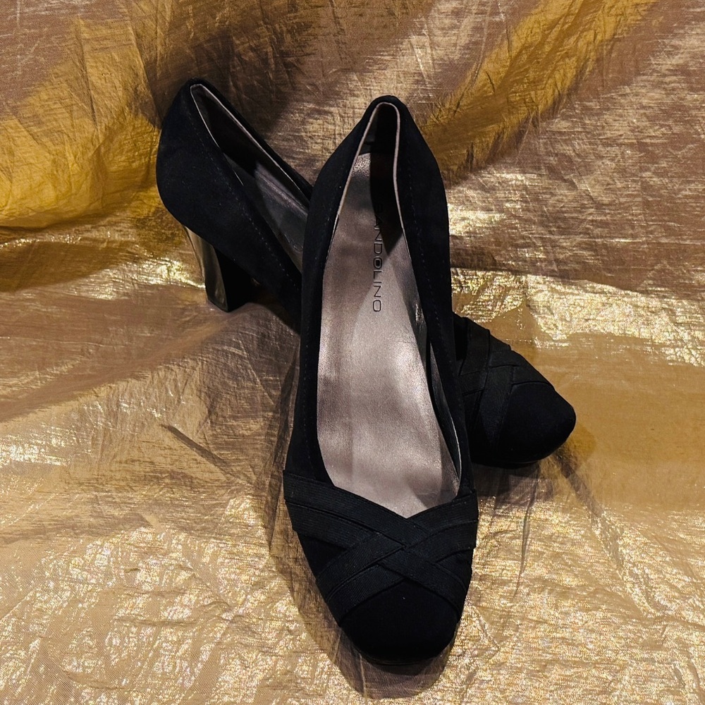 Bandolino Black Heels Classic Slip-On Pumps
